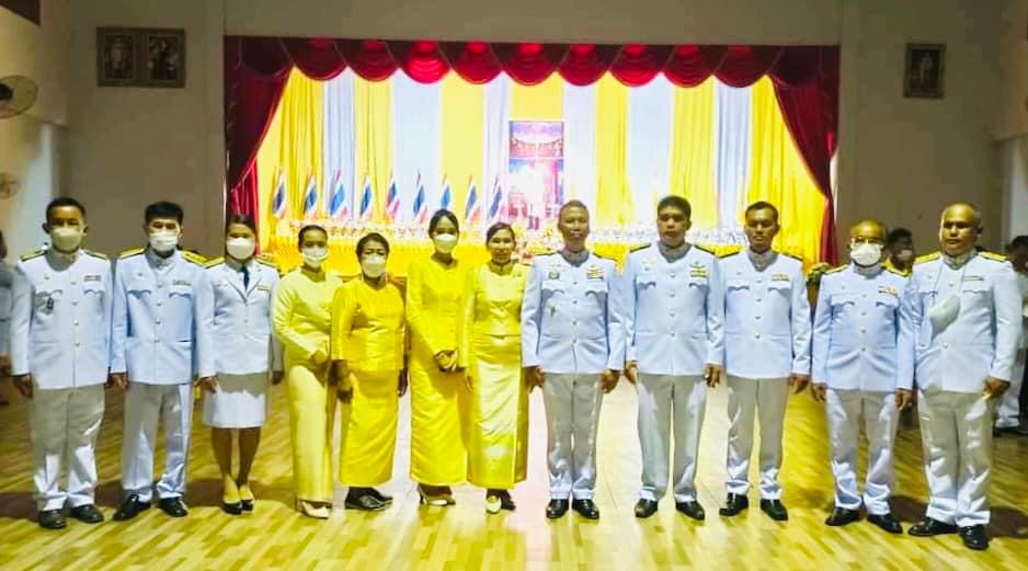 พิธีถวายเครื่องราชสักการะและวางพานพุ่ม และพิธีถวายพระพรชัยมงคลพระบาทสมเด็จพระเจ้าอยู่หัว
